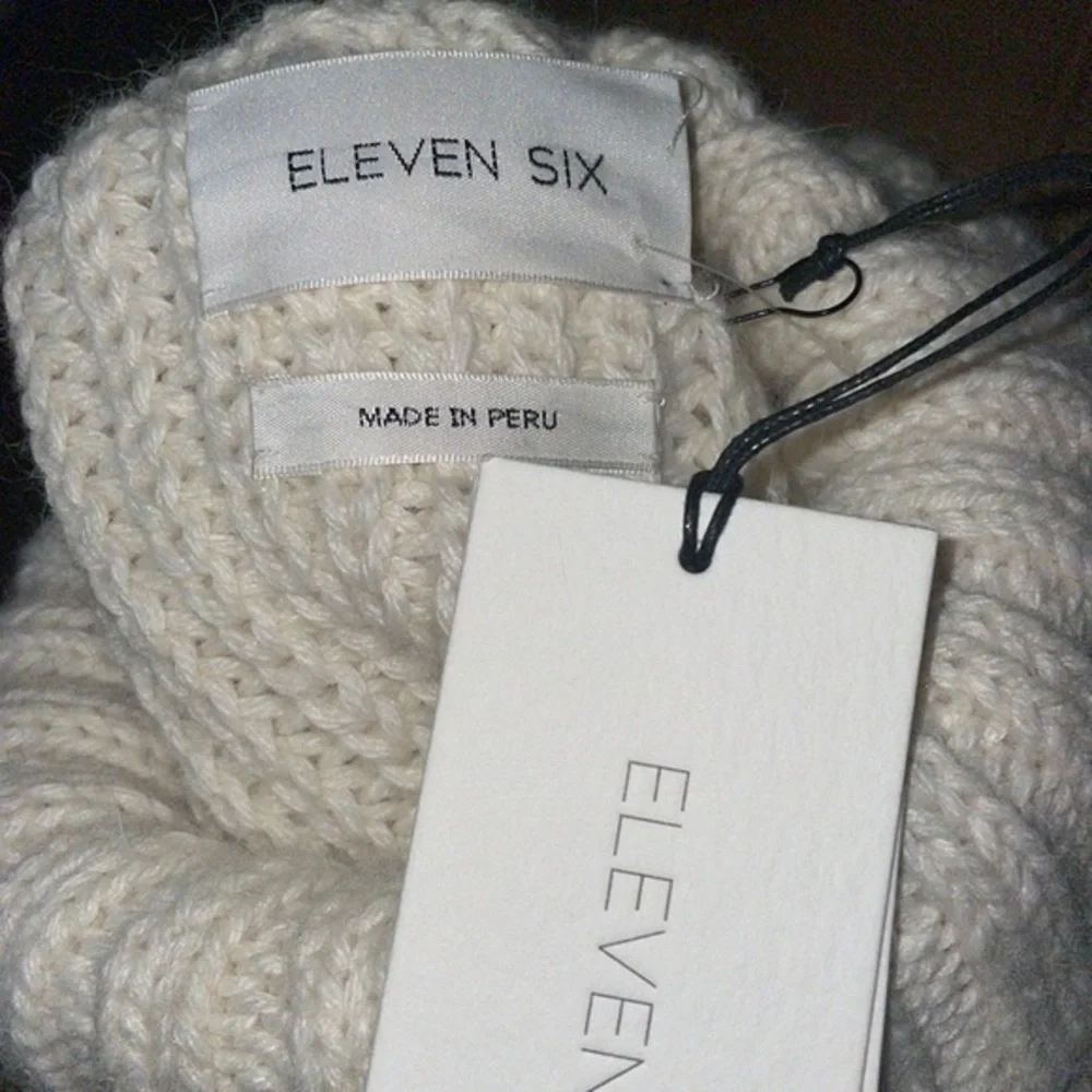 ELEVEN SIX Ivory Taylr Tunic Turtleneck Sleeveless Sweater - Picture 12 of 14